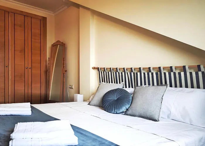 Desconectaengalicia ático Miraflores 2 Con Piscina En Apartamento *